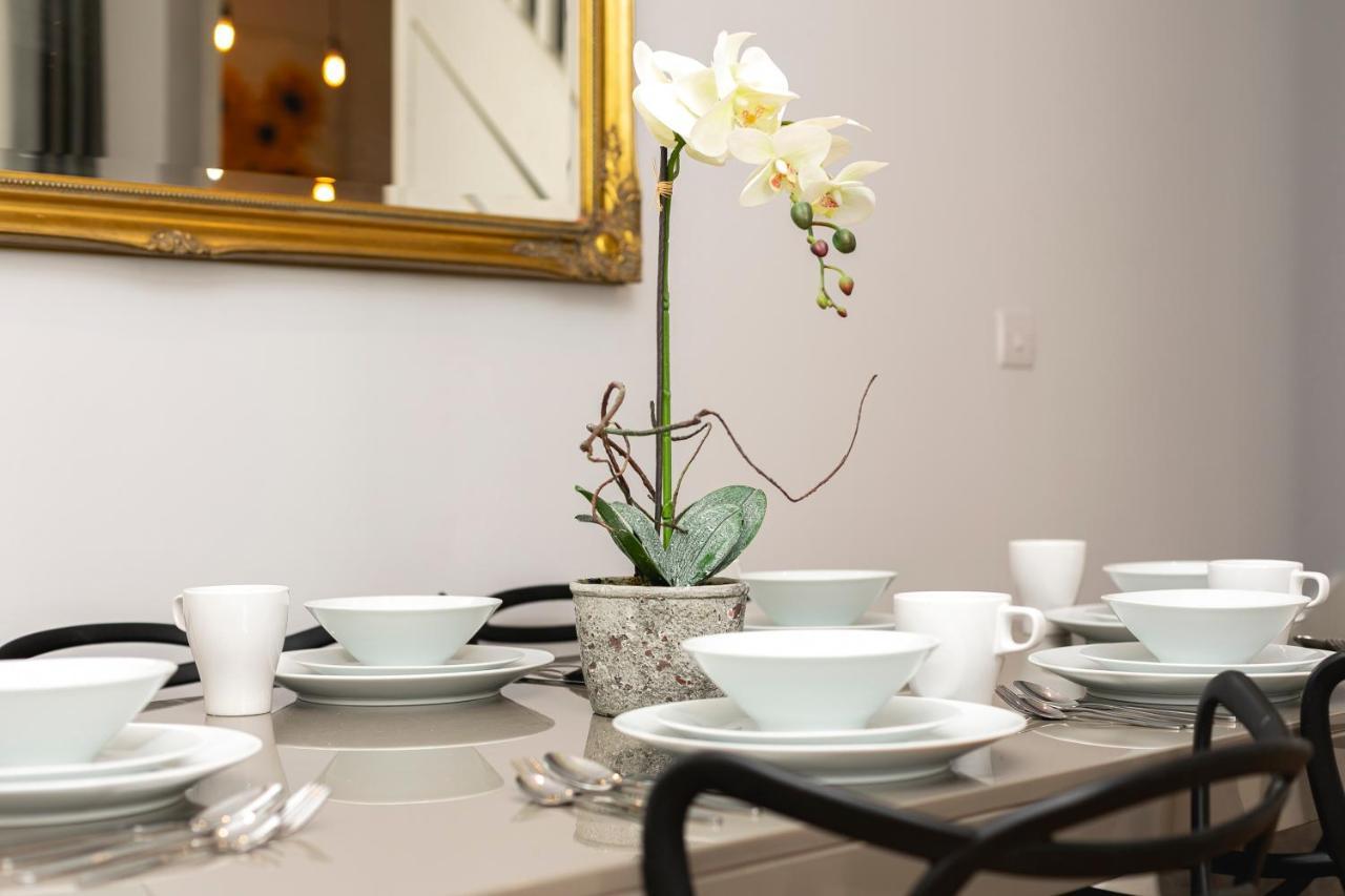 Penthousestays Notting Hill - Spacious 3 Bedroom King Bed Apartment - Near Portobello Road & Kensington High Street Лондон Екстер'єр фото