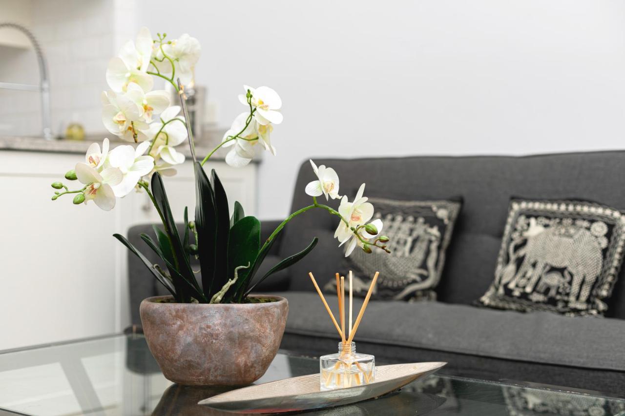 Penthousestays Notting Hill - Spacious 3 Bedroom King Bed Apartment - Near Portobello Road & Kensington High Street Лондон Екстер'єр фото